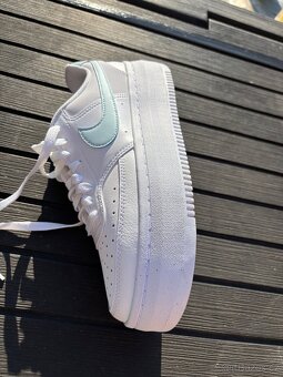 Nike Sneakersy Court Vision Alta 41. - 7