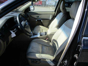 VOLVO XC90 2,4D5 147kw AWD Momentum Geartronic DPH 2012 - 7