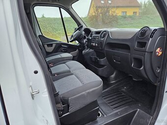 Renault Master, 2.3 TDI 7 míst - 7