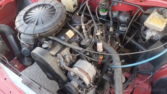 Audi 100 C3 1986 1.8 pěkný stav bez koroze - 7