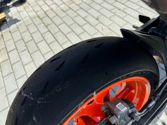 KTM 890R DUKE – TOP STAV najeto pouze 1 750 km - 7