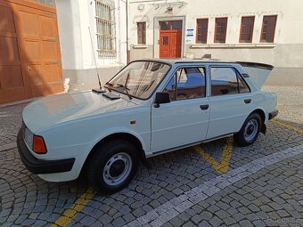 Škoda 120L - 7