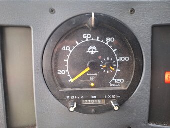 Avia A75 nosič kontejnerů - 7