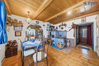 Krásná chalupa v obci Chobyně pod Šubířovem - 7