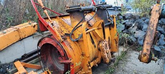 Unimog Mercedes-Benz AG - 7