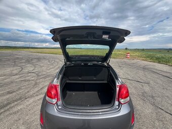 Hyundai Veloster - 7