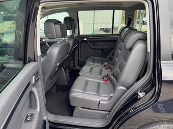 Volkswagen Touran 2.0 TDI 130 kW DSG Highline - 7