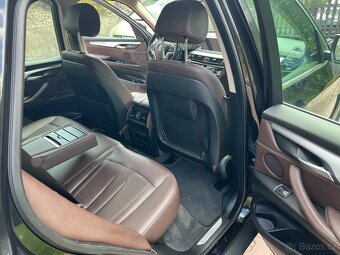 BMW X5 xDrive - 7