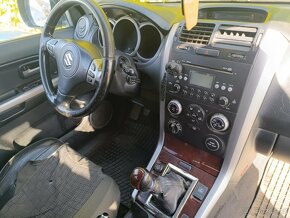Suzuki Grand Vitara. - 7