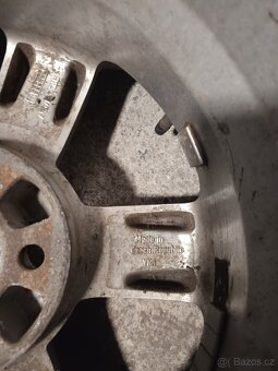 ALU kolo Škoda fabia originální 195/50 R15 - 7
