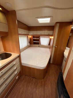 Hobby 560 CFe 2011 MOVER, PŘEDSTAN, DRŽÁK KOL, SUPER STAV - 7