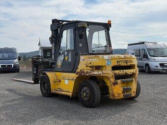 Vysokozdvižný vozík Hyundai HDF 70-7s - zvedá 7t - 7
