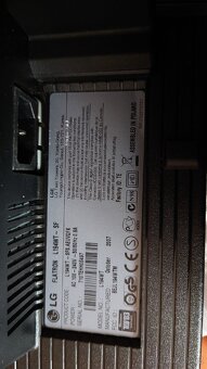 SIROKOUHLY MONITOR LG FLATRON L194WT-SF - 7