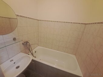 Pronájem bytu 2+1+L v ul. Beethovenova v Chomutově - 7