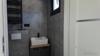 tiny house, kontejner 9×3 m – kancelář, obchod, bydlení - 7