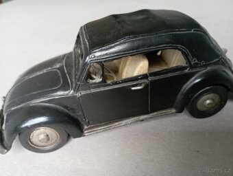 Model starého auta, pro sběratele, veterán. - 7