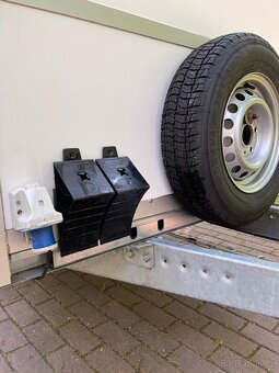 Skříňový přívěs Blyss 1300 kg - 7
