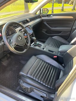 VW Passat 2.0TDi R-line 4x4 - 7