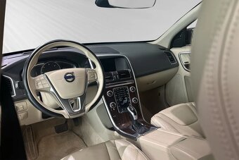 Volvo XC60 D5 AWD Classic Summum 2017 - 7