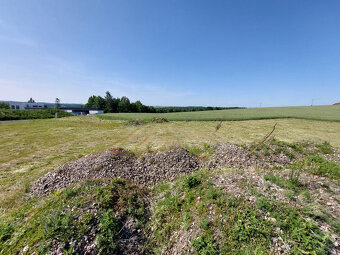 Pozemek 6770 m² u dálnice D3, pro výrobu/skladování/průmysl - 7
