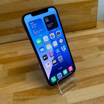 iPhone 12 128GB, černý (12 měsíců záruka) - 7