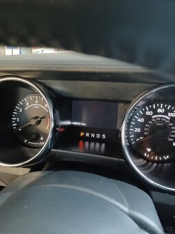 Prodám Ford Mustang hezky stav - 7