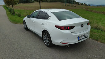 Mazda 3 sedan - 7
