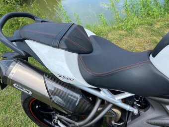 Triumph Speed Triple RS - 7
