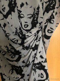 Společenské šaty PEPE JEANS s Marilyn Monroe - 7