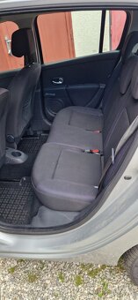 Renault Clio 1.6 Benzín (r. 2006) Automat - 7