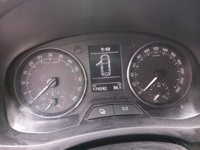Škoda vw motor 1.6tdi cayc - 7