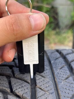 Zimní pneu Bridgestone Blizzak 205/55 R17 - 7