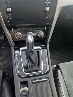 Volkswagen Passat R-Line 110kW 2.0TDi aut., tažné,panorama - 7
