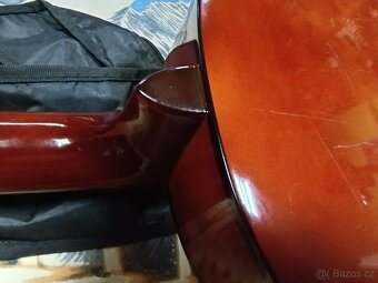 Prodám klasickou 3/4 kytaru-rok používanou-Kyjov - 7