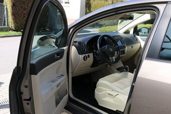 Volkswagen Golf 2.0 TDI 103kW, Highline DSG,ČR - 7