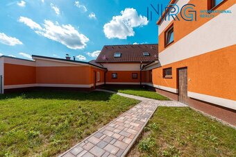 Prodej bytového domu, 3 bytové jednotky 301 m², komerční pr - 7