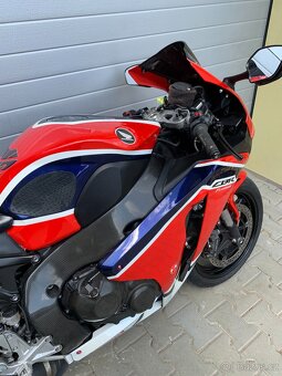 Honda CBR 1000 RR Fireblade - 7