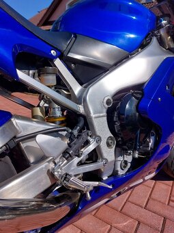 Yamaha R1 YFZ 1000 - 7