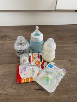 Elektrická odsávačka mléka Avent - 7