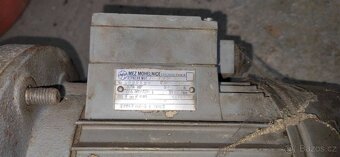 MOTORY - STARÉ MOTORY - POZŮSTALOST - 7