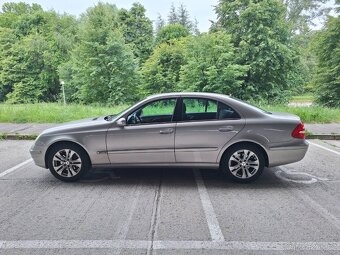 Mercedes Benz E320 - 7