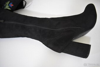 Luxusní vysoké dámské kozačky, vel. 39 - 7