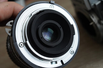 Nikon Nikomat FTN + Zoom-Nikkor 35–70mm f/3.3–4.5 - 7