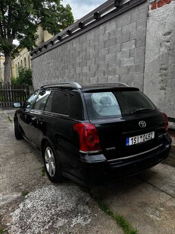 Toyota avensis - 7