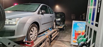 Ford Focus II 1,6 16V 85 Kw benzín - 7