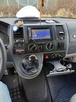 VW T5.1 TRANSPORTER 4X4 - 7
