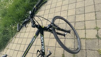 Trekové kolo KELLYS Axis – 28” kola L - 7