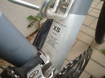 Horské kolo Giant - vel XS - Shimano Deore XT / Deore - 7