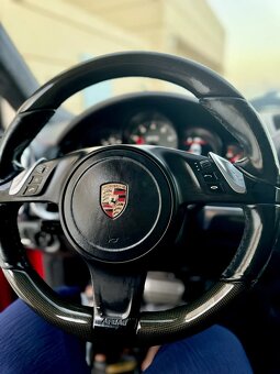 Porsche Cayenne GTS - 7
