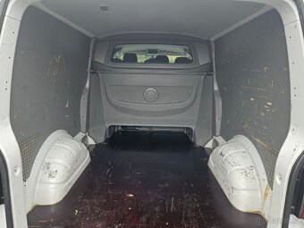 VW TRANSPORTER LONG T5 face 2.0TDI 103KW 6 MÍST KLIMA - 7